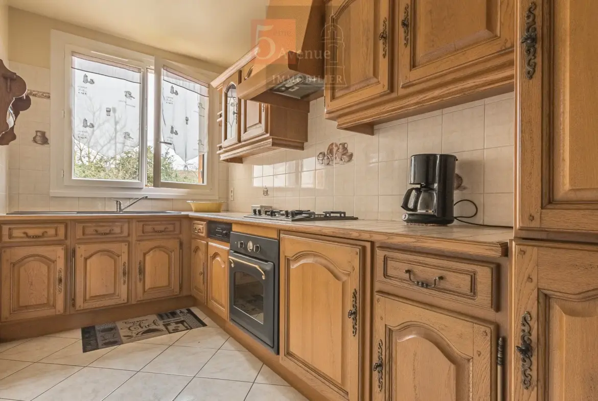 Appartement de 79 m² à vendre à Chantilly avec balcon et parking 