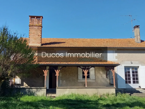 Maison en pierre habitable avec un potentiel intéressant à Argenton