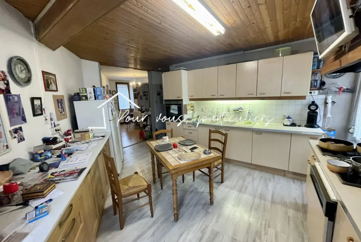 Immeuble de Rapport à Raismes - 291 m² de Surface 