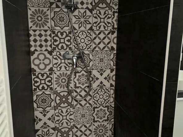 À vendre : T1 bis - Place de l'Equerre à Toulon 
