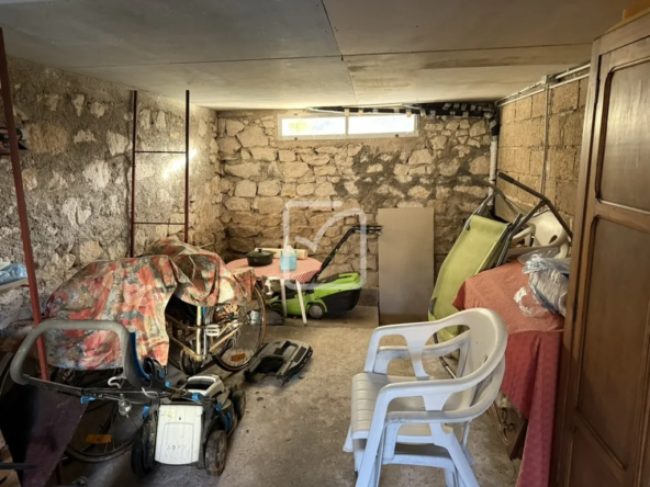 Maison avec fort potentiel à vendre à Buxerolles 