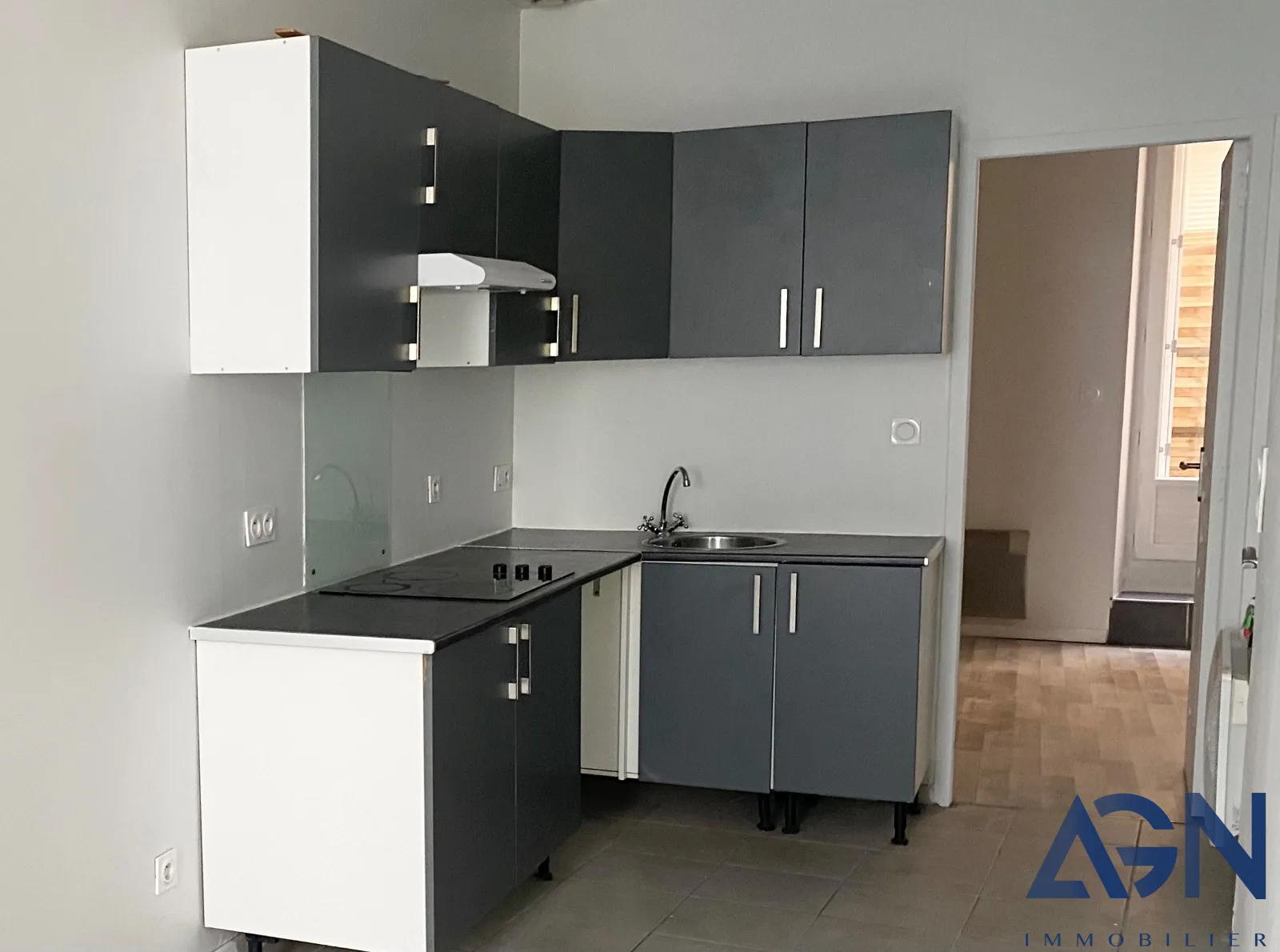 À VENDRE : Appartement 2 pièces de 37,76 m² avec cour à Béziers 