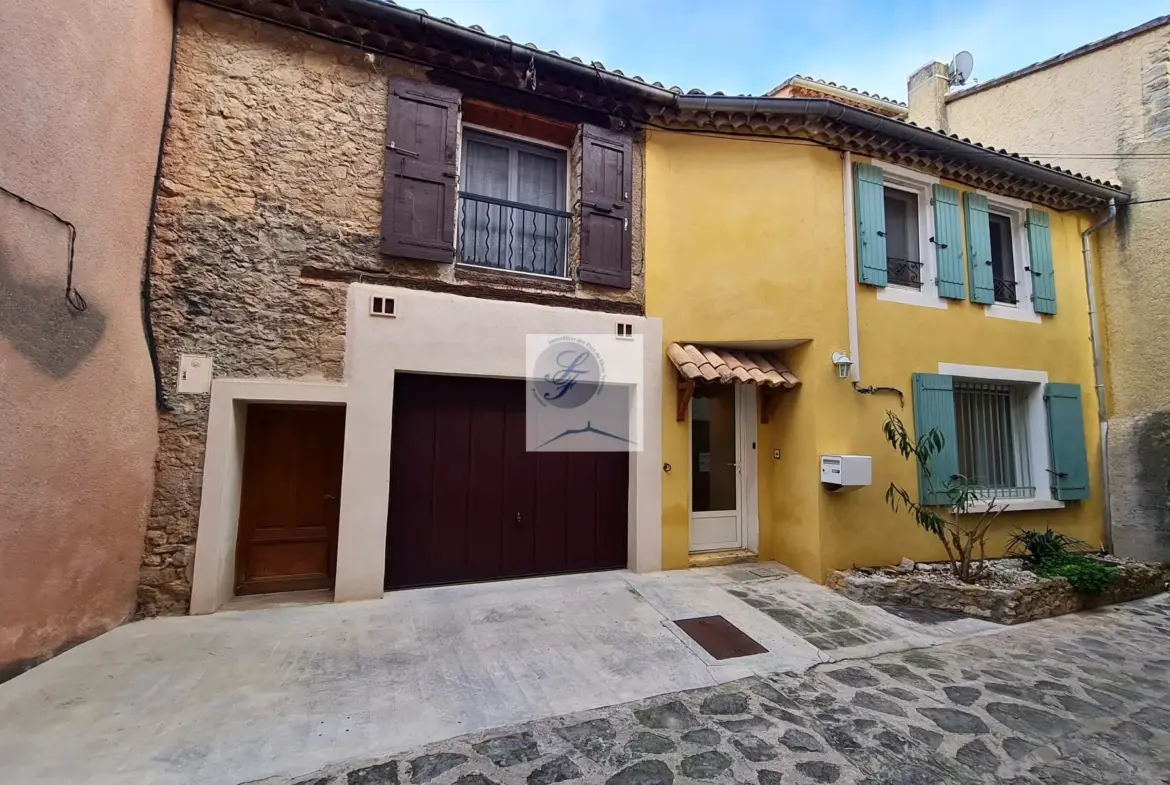 Belle maison rénovée au cœur du village de Bedoin 