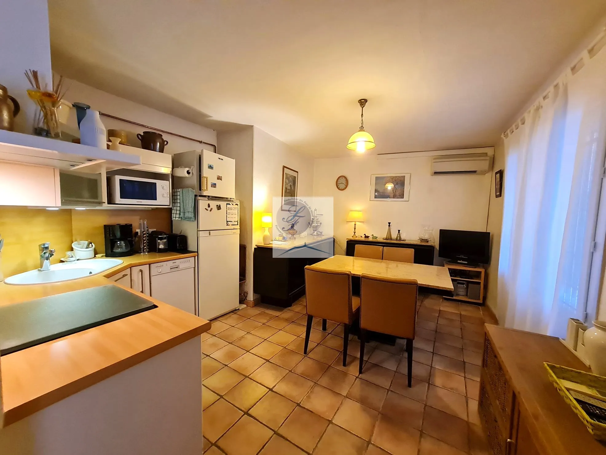 Belle maison rénovée au cœur du village de Bedoin 