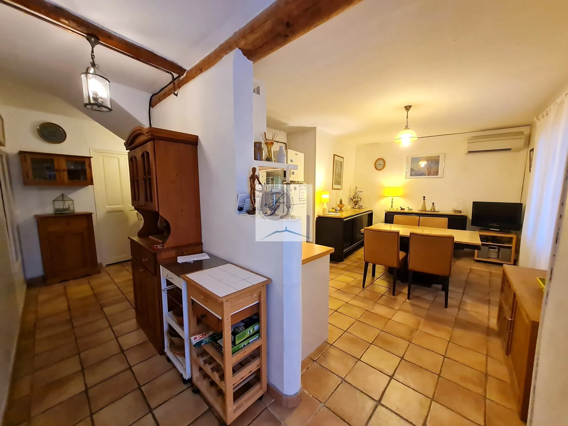 Belle maison rénovée au cœur du village de Bedoin 