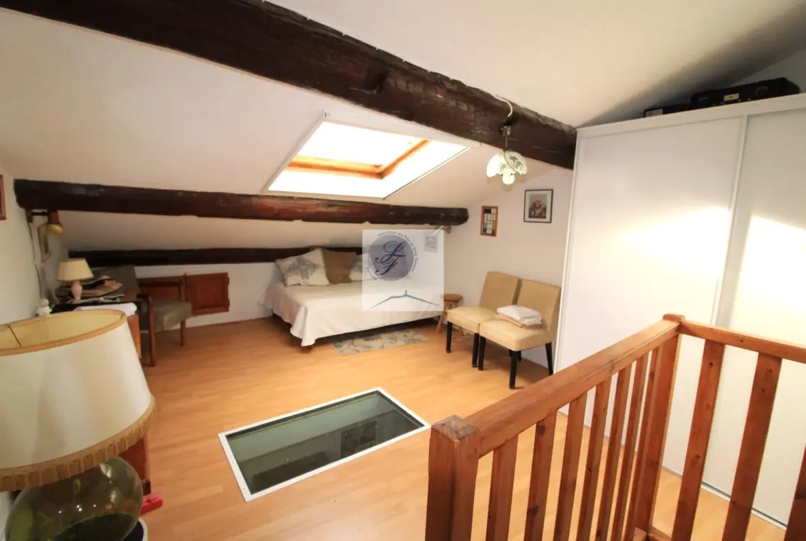 Belle maison rénovée au cœur du village de Bedoin 