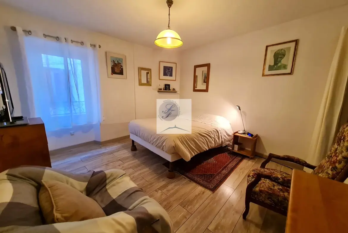 Belle maison rénovée au cœur du village de Bedoin 