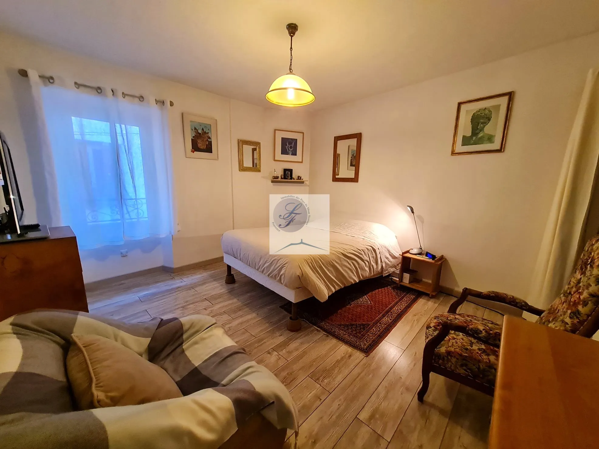 Belle maison rénovée au cœur du village de Bedoin 
