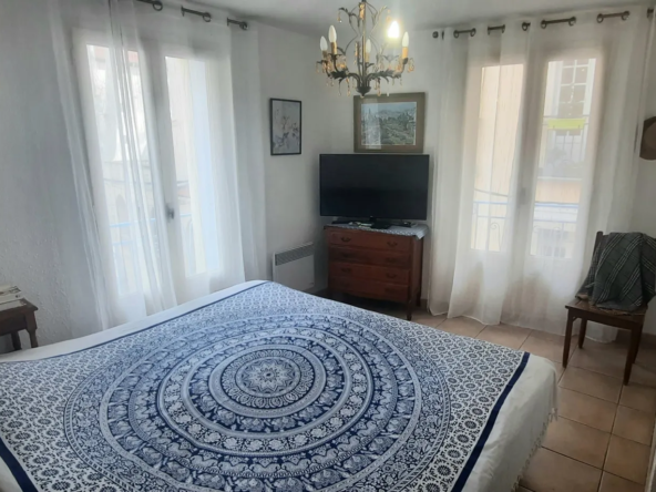 Appartement unique en triplex en hyper centre de Céret 