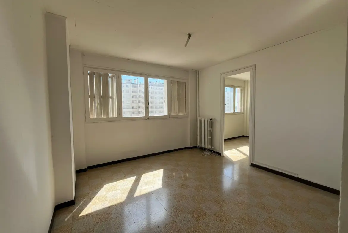 À vendre : Appartement T3 lumineux de 53 m² au Port Marchand à Toulon 