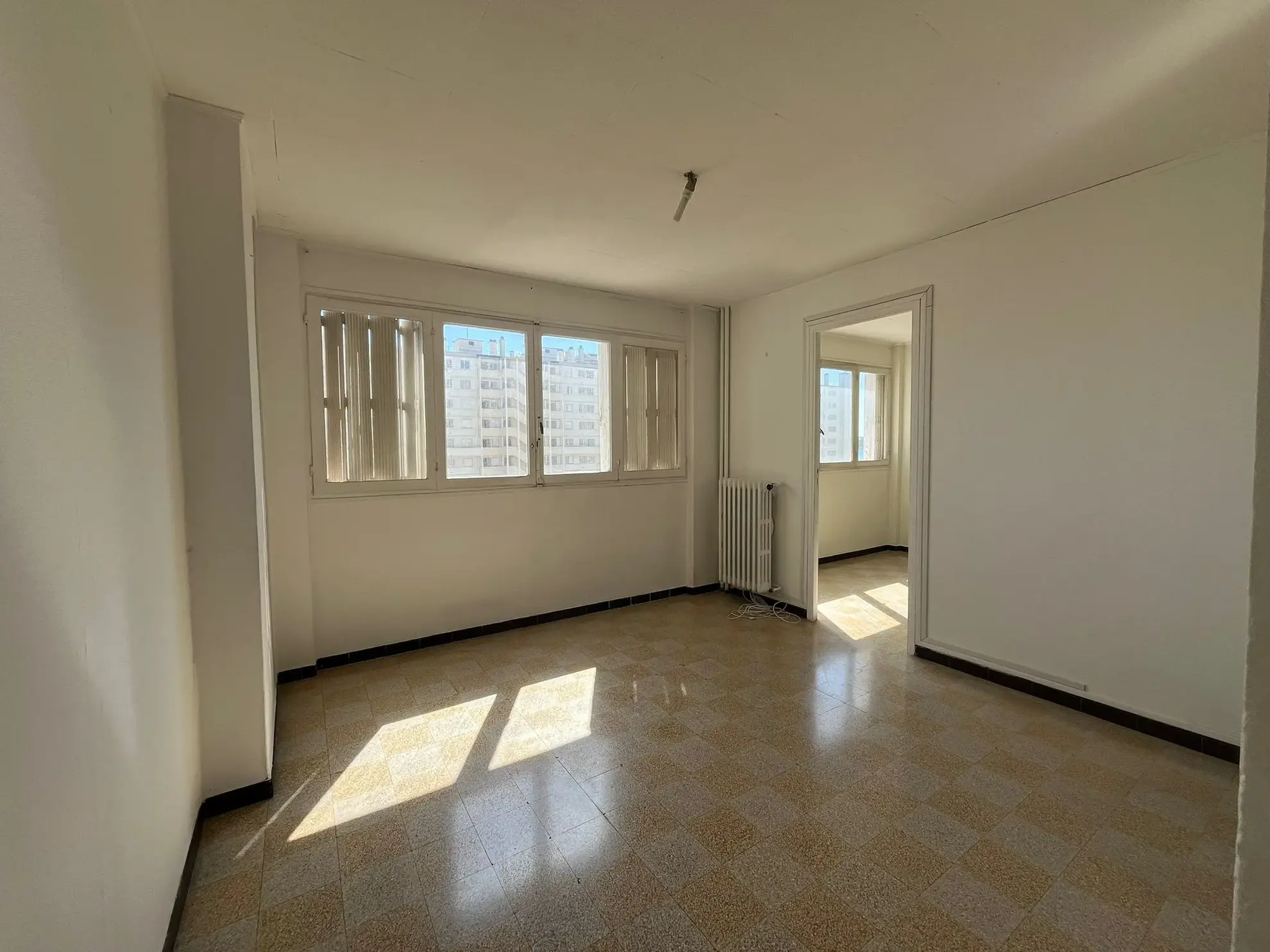 À vendre : Appartement T3 lumineux de 53 m² au Port Marchand à Toulon 