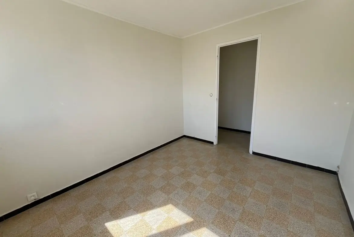 À vendre : Appartement T3 lumineux de 53 m² au Port Marchand à Toulon 