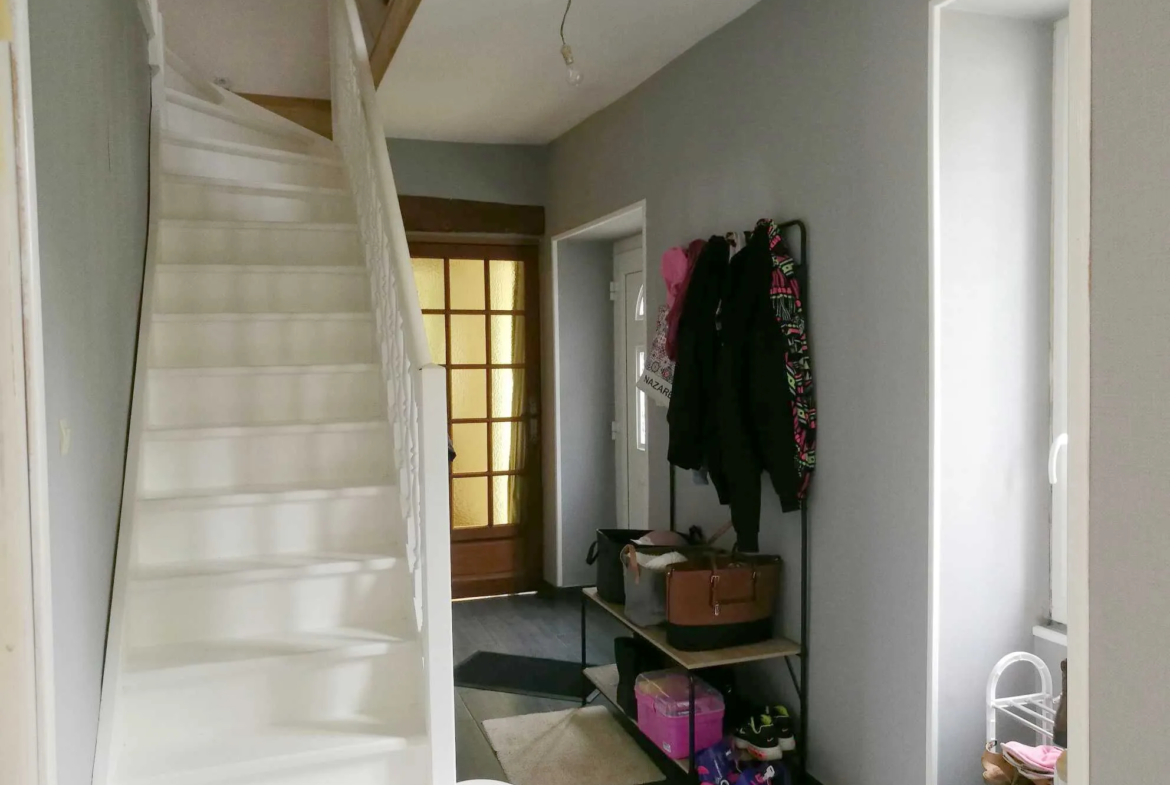 Maison à vendre à Hauterive - 140 m² avec grand terrain 