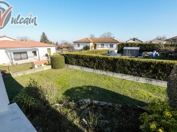 Pavillon au calme sur 600 m² de terrain à Pont du Château 