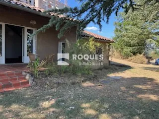 Maison spacieuse à vendre à Pierrefiche du Larzac - 193 500 EUR 