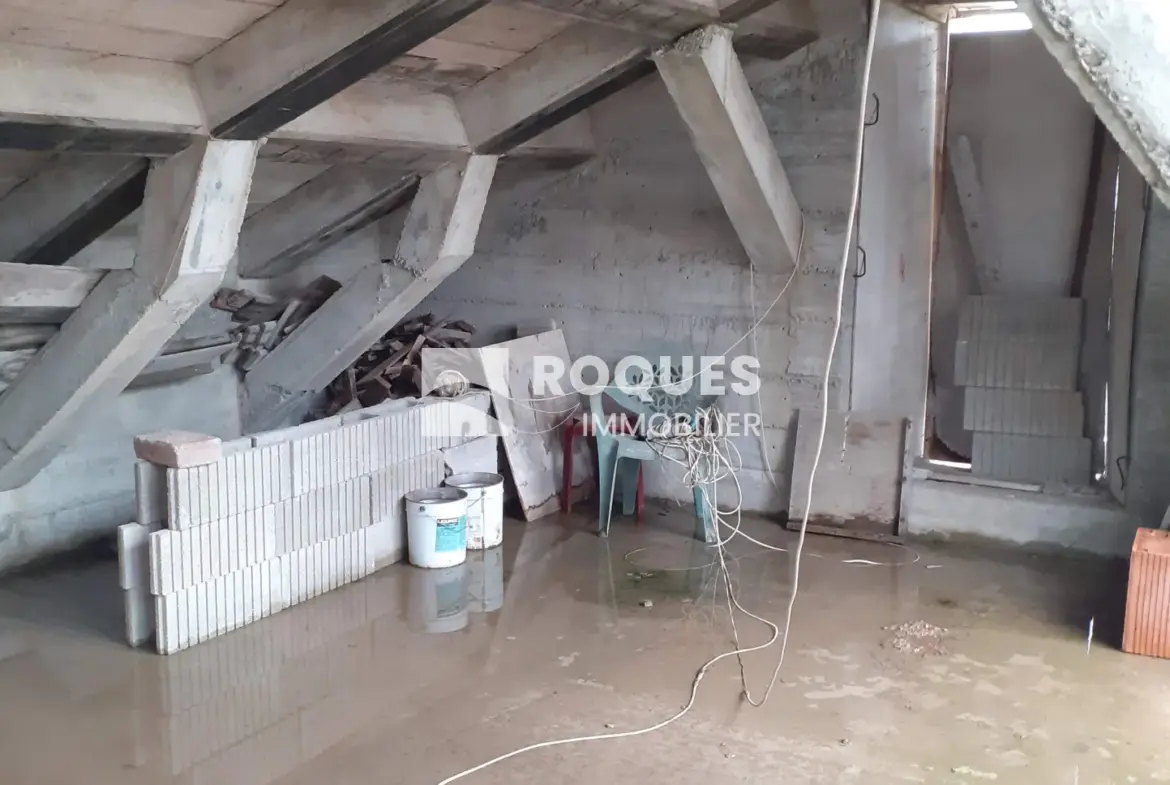 Maison spacieuse à vendre à Pierrefiche du Larzac - 193 500 EUR 