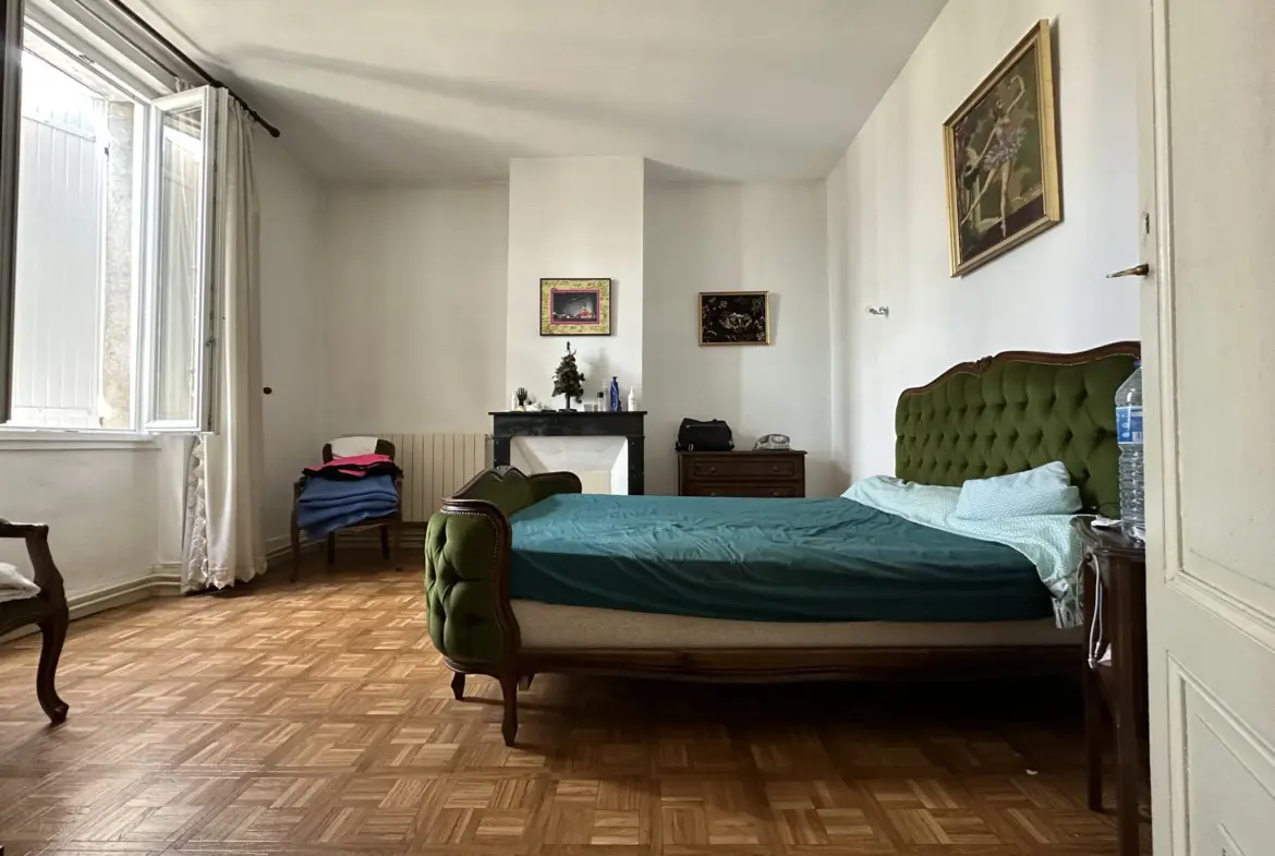 Maison de ville en pierre avec jardin à Villeneuve-sur-Lot 