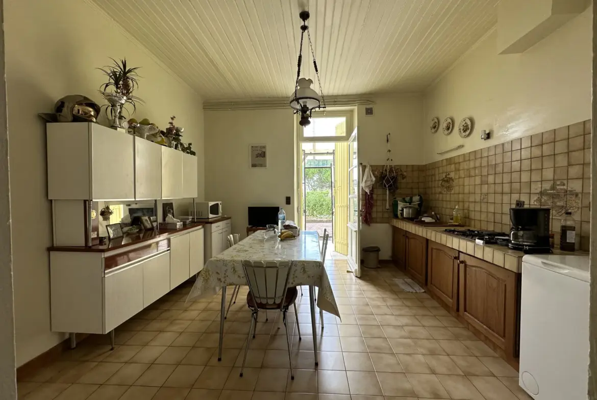 Maison de ville en pierre avec jardin à Villeneuve-sur-Lot 