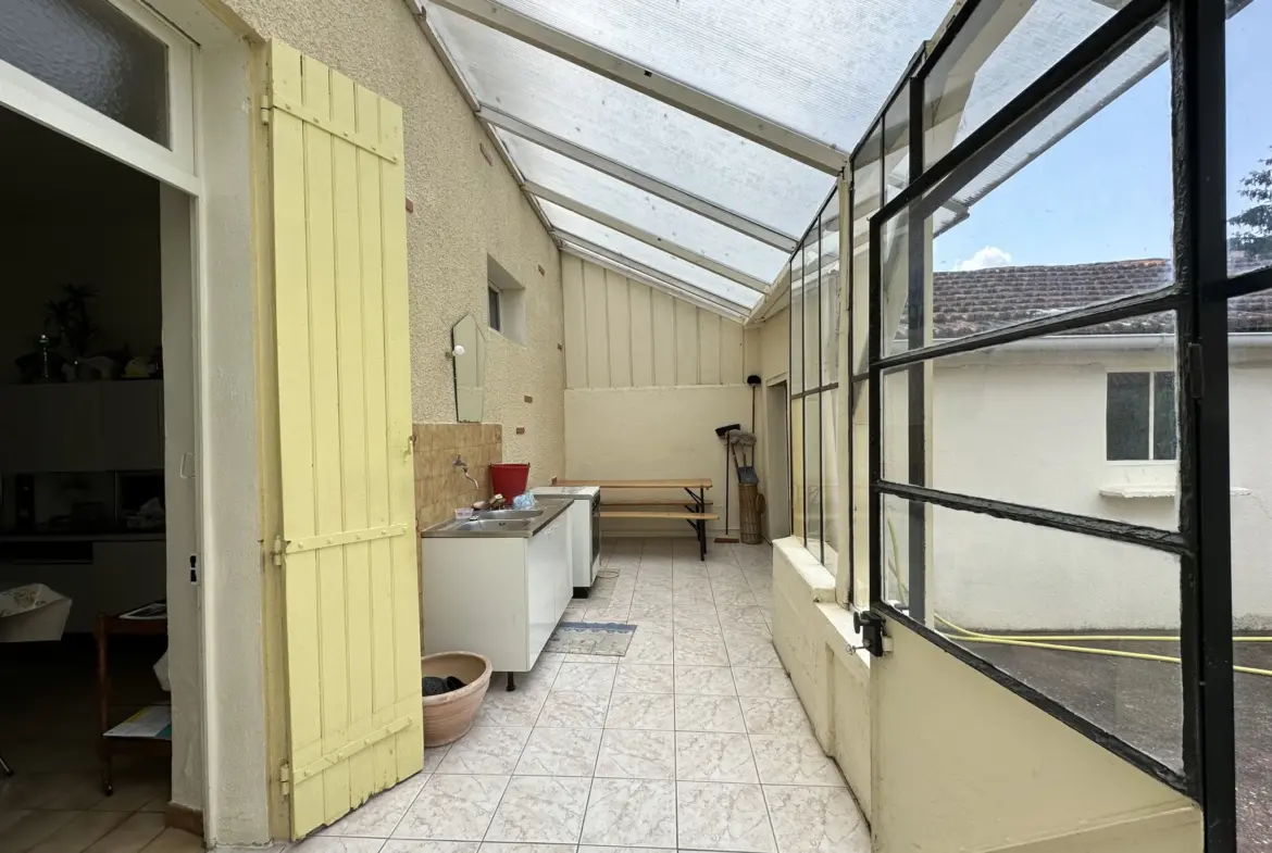 Maison de ville en pierre avec jardin à Villeneuve-sur-Lot 