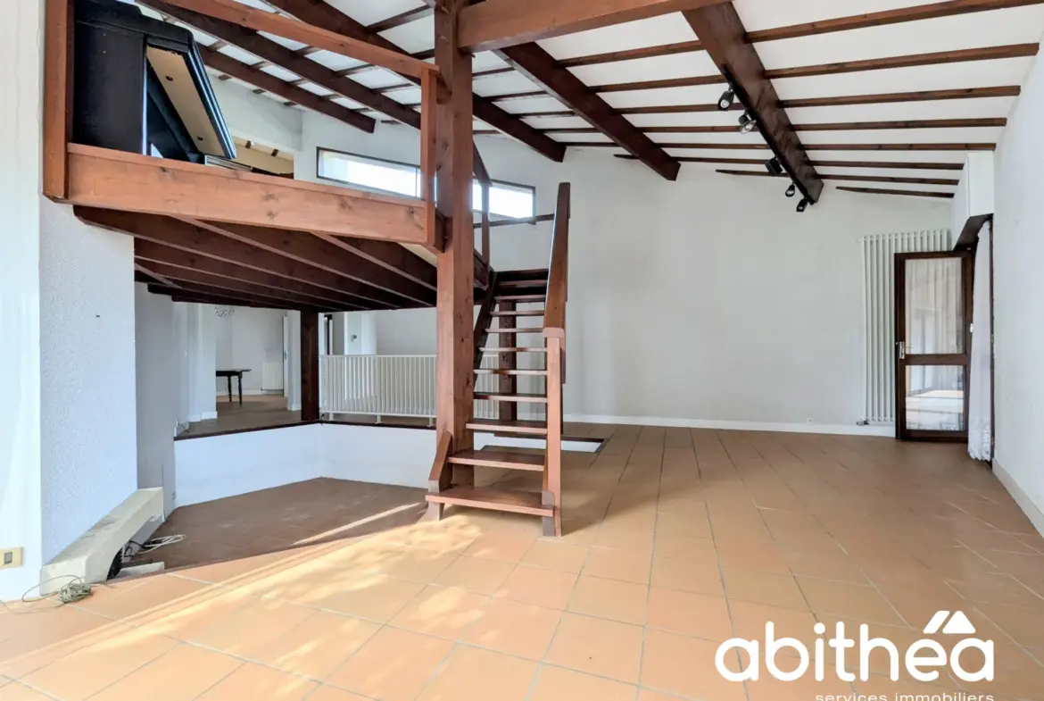 Maison unique en son genre à vendre à Galgon 