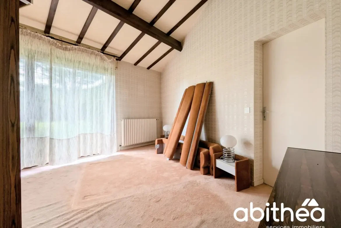Maison unique en son genre à vendre à Galgon 