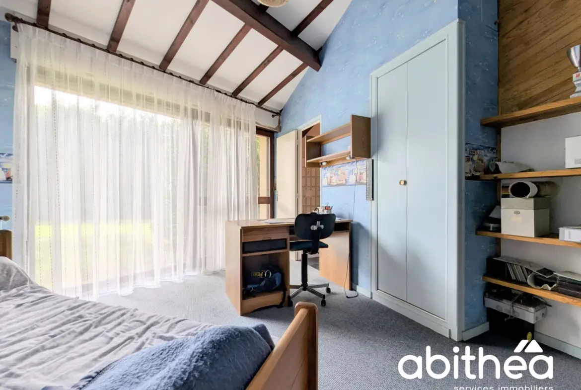 Maison unique en son genre à vendre à Galgon 