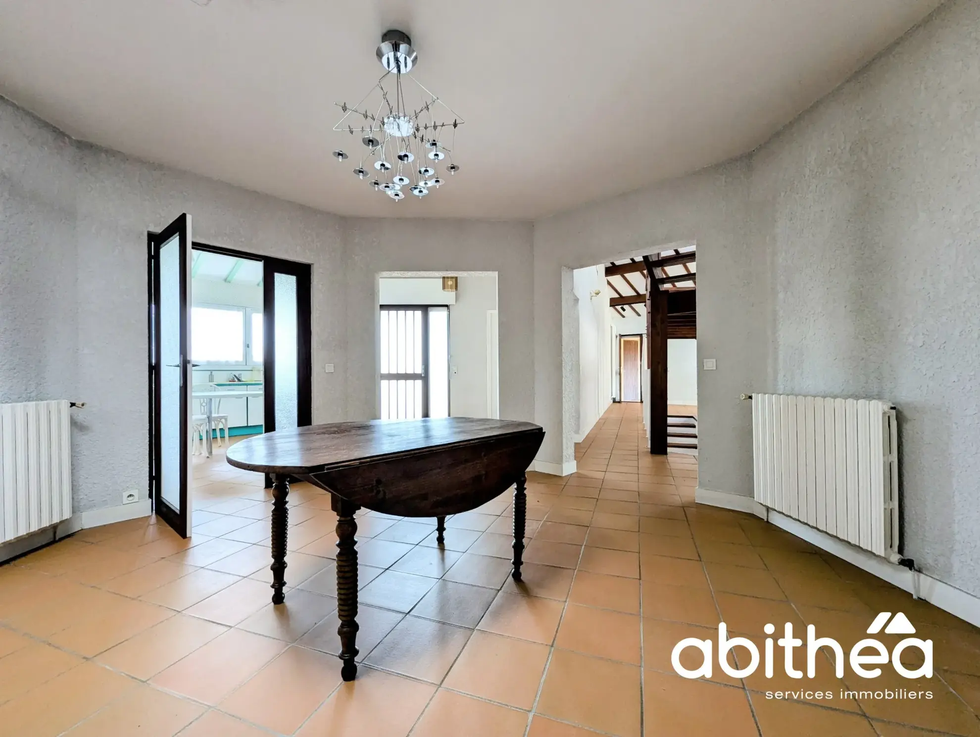 Maison unique en son genre à vendre à Galgon 