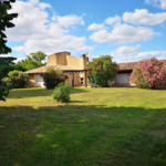 Maison unique en son genre à vendre à Galgon