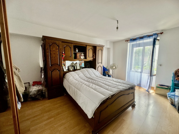 Maison de 120 m² à vendre à Issou avec jardin 