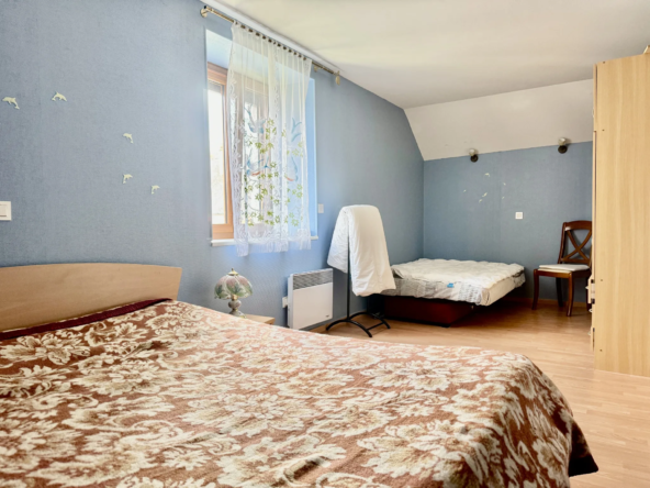 Maison de 120 m² à vendre à Issou avec jardin 