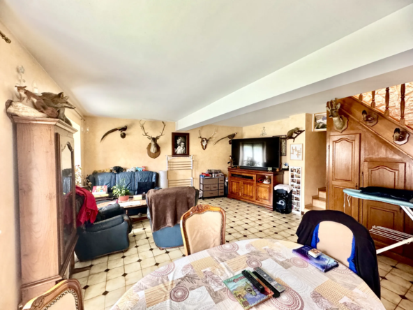 Maison de 120 m² à vendre à Issou avec jardin 