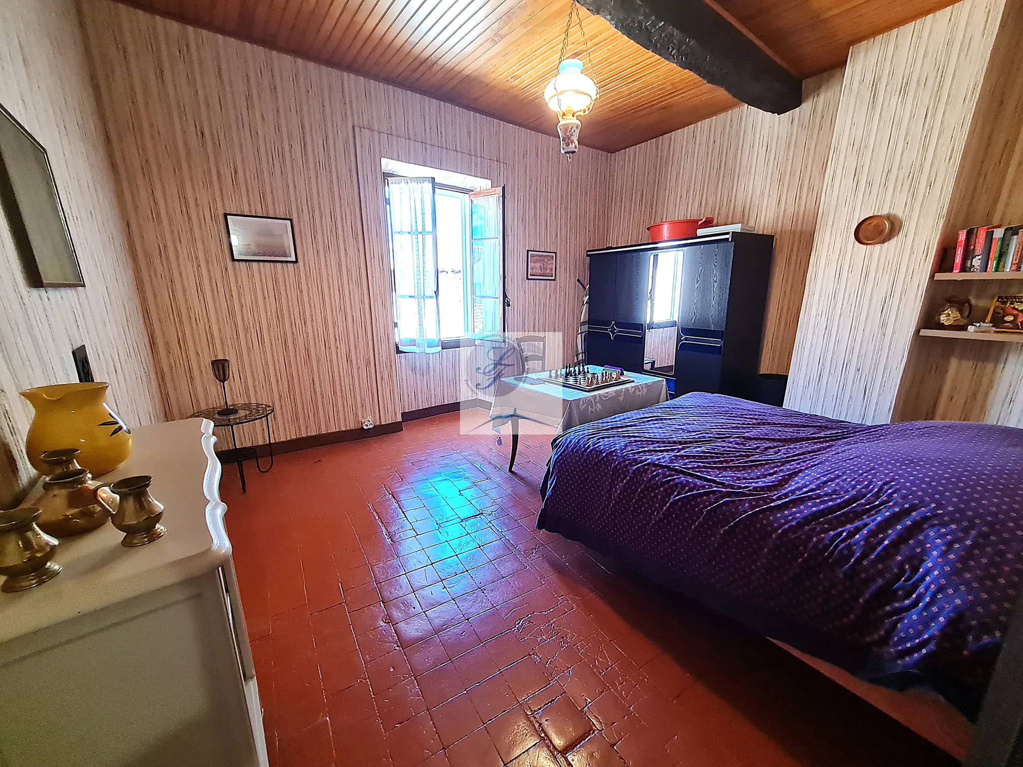 Maison de village à rénover près de Bédoin avec jardin et garage 