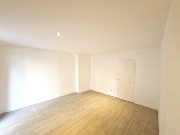 Appartement Rénové à Toulon - 23 m² au rez-de-chaussée 