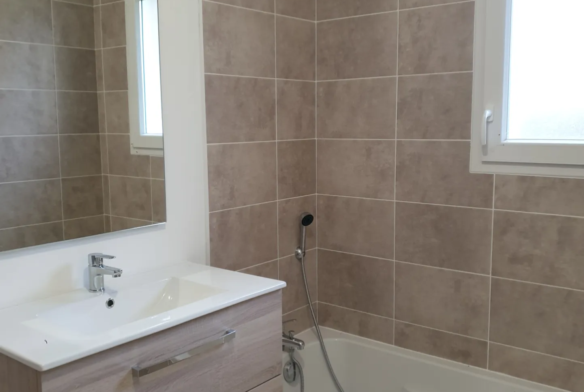 Vente Maison Neuve 90 m² à Sennece les Mâcon 