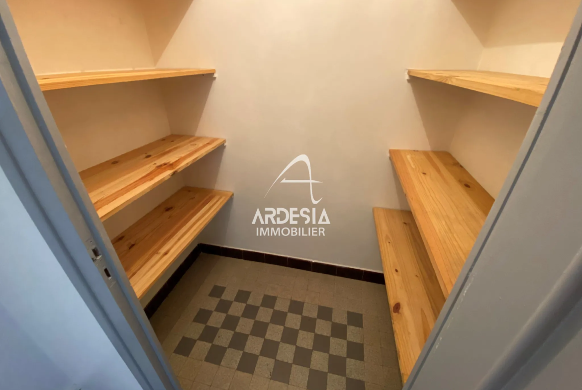 Vente d'un Appartement Type 5 à St Avre 