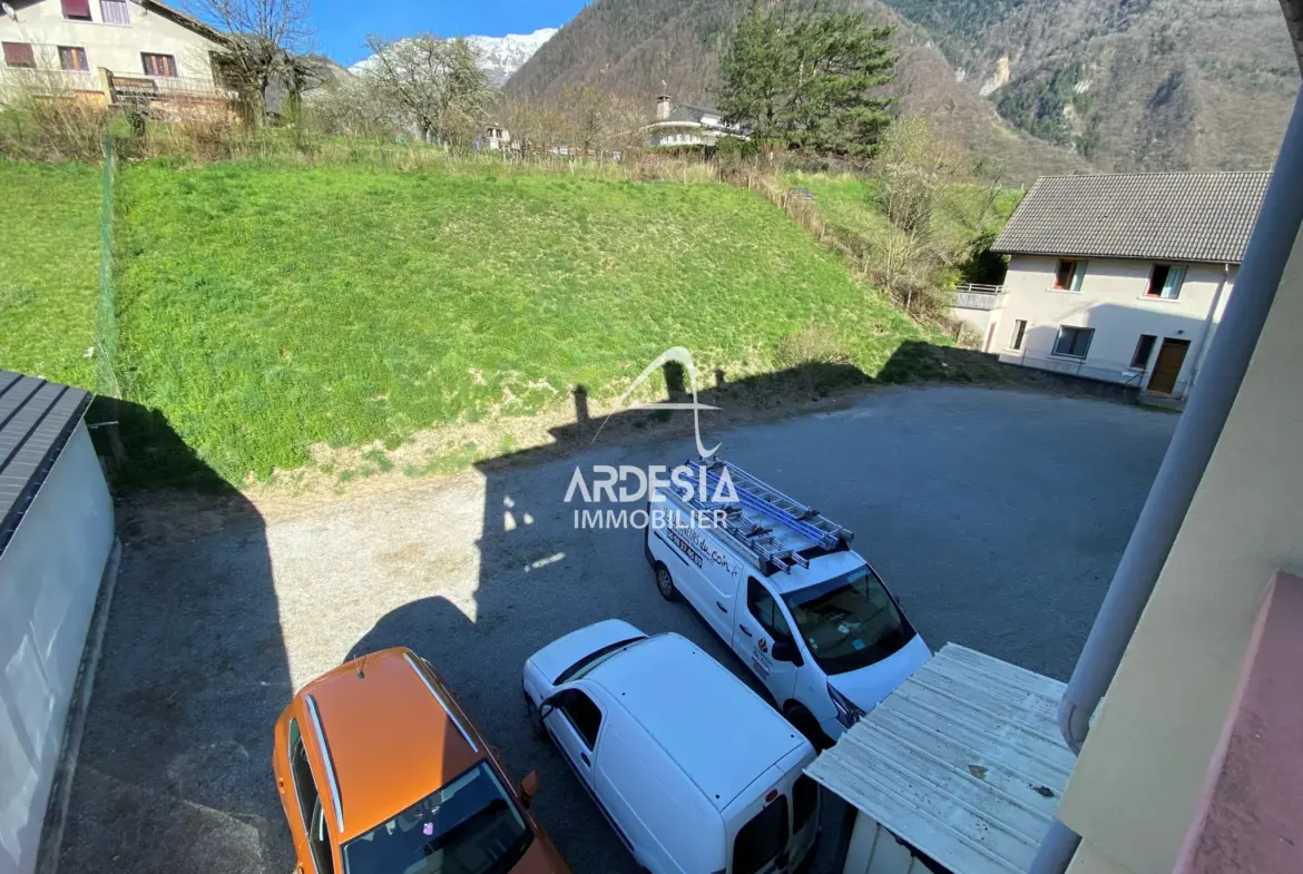 Vente d'un Appartement Type 5 à St Avre 