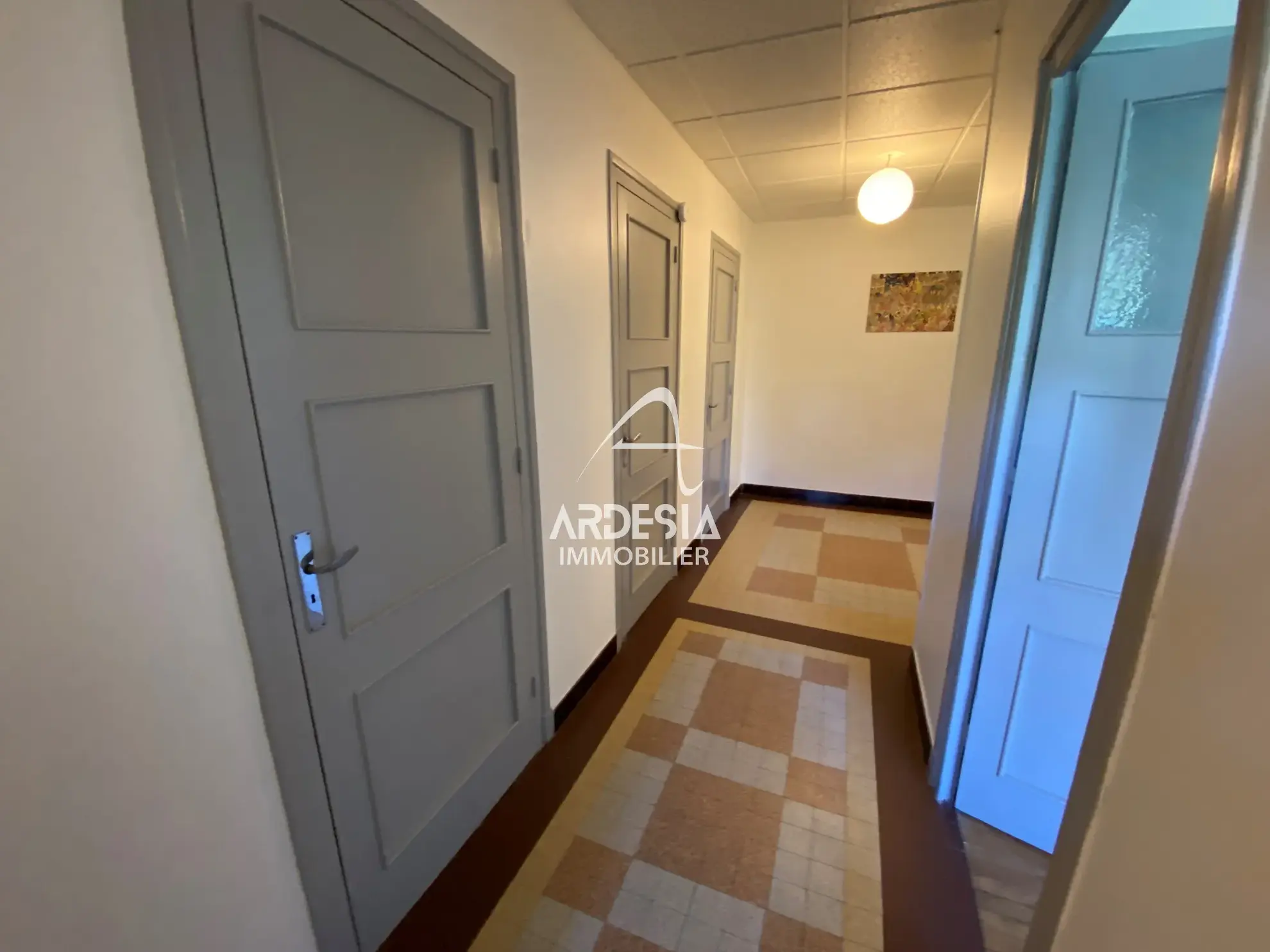 Vente d'un Appartement Type 5 à St Avre 