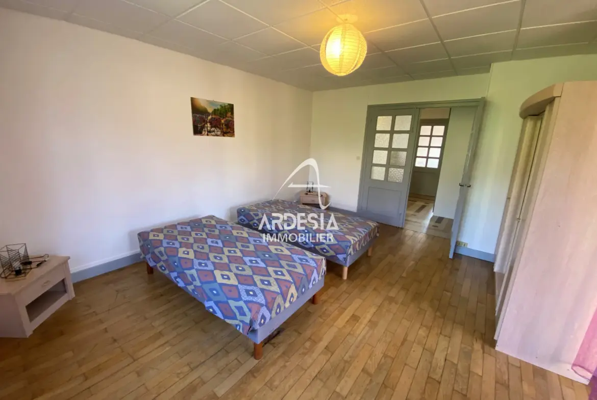 Vente d'un Appartement Type 5 à St Avre 