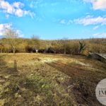Terrain constructible à Liverdun - 2723 m² avec vue sur la forêt
