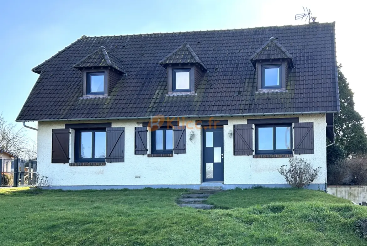 Maison 4 Chambres avec Sous-Sol Complet à Offranville 