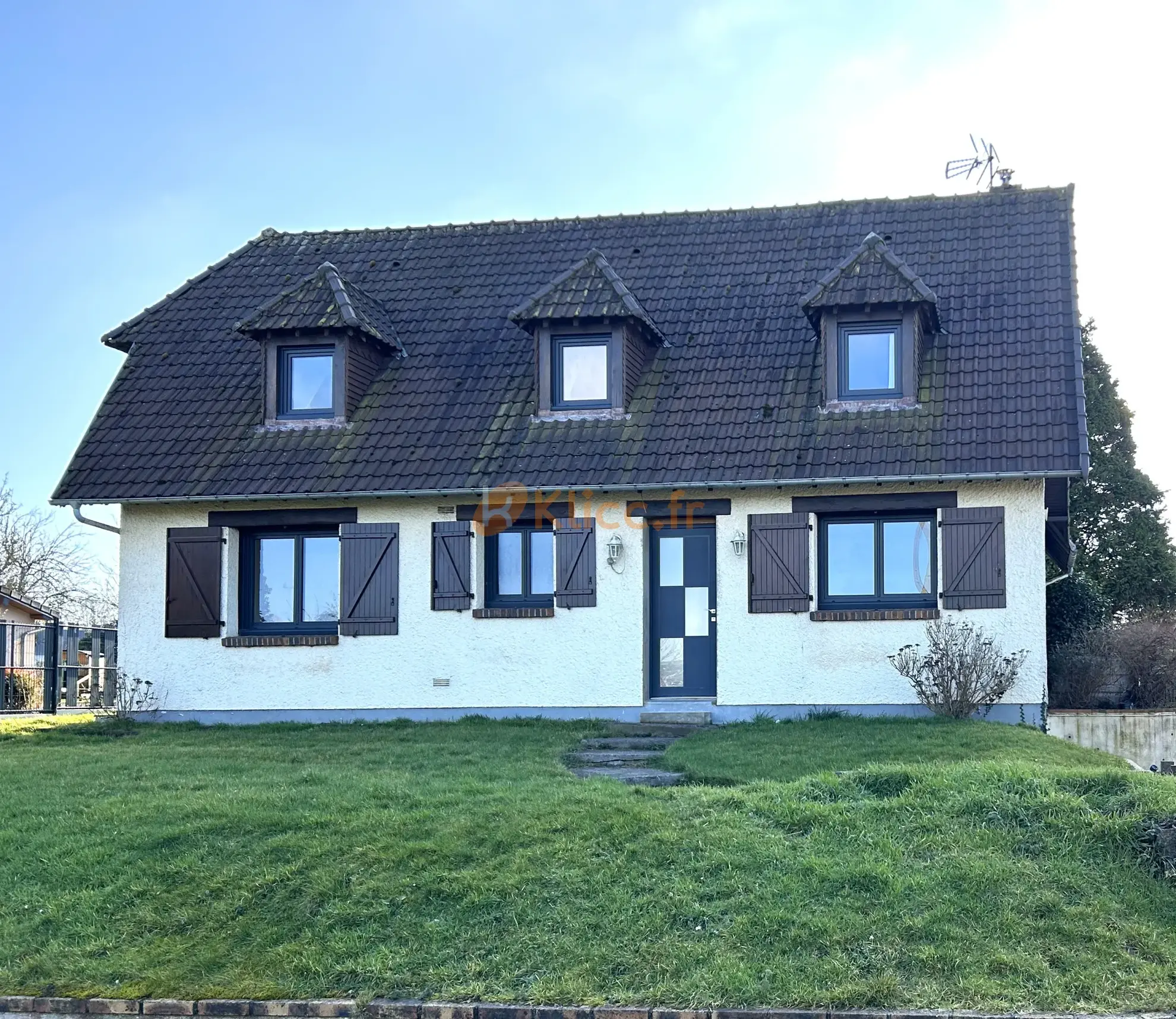 Maison 4 Chambres avec Sous-Sol Complet à Offranville 