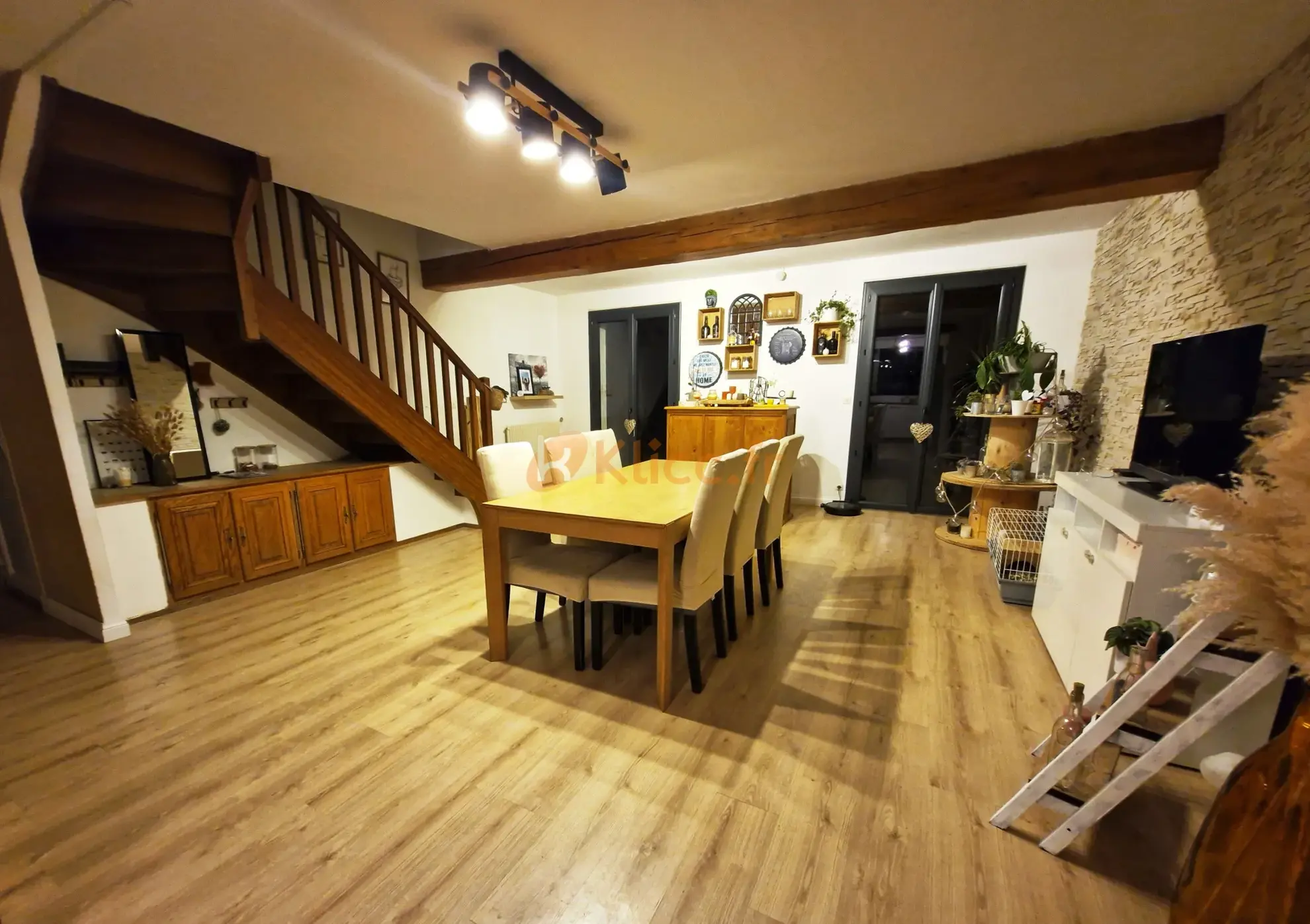 Maison 4 Chambres avec Sous-Sol Complet à Offranville 