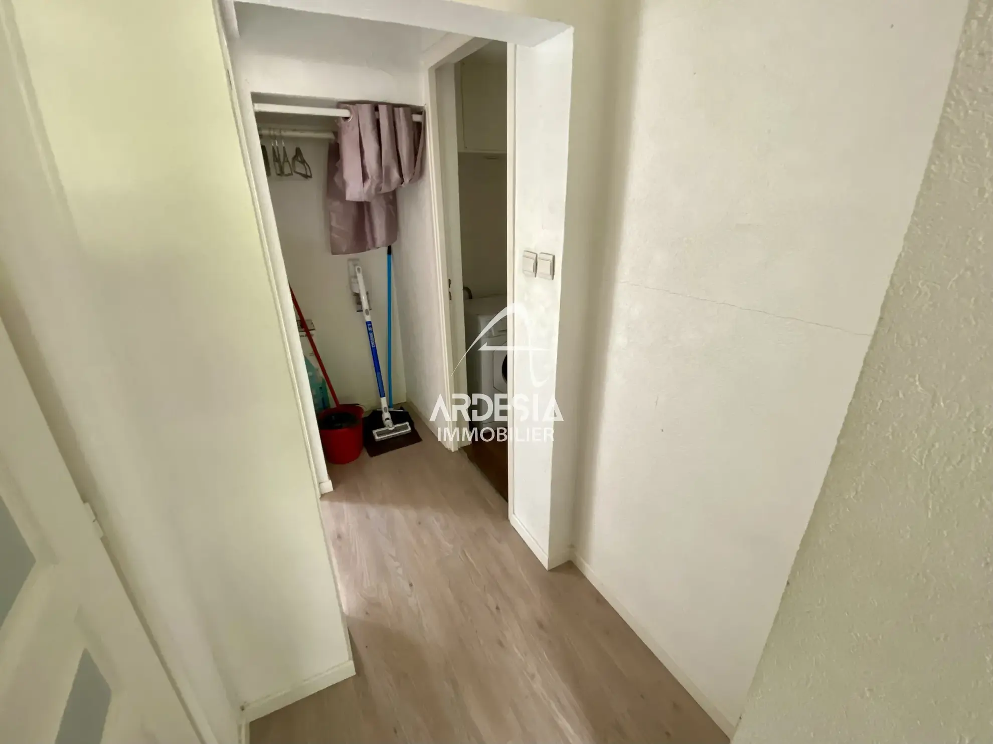 Vente : Appartement T2 avec Jardin à Saint-Julien-Mont-Denis 
