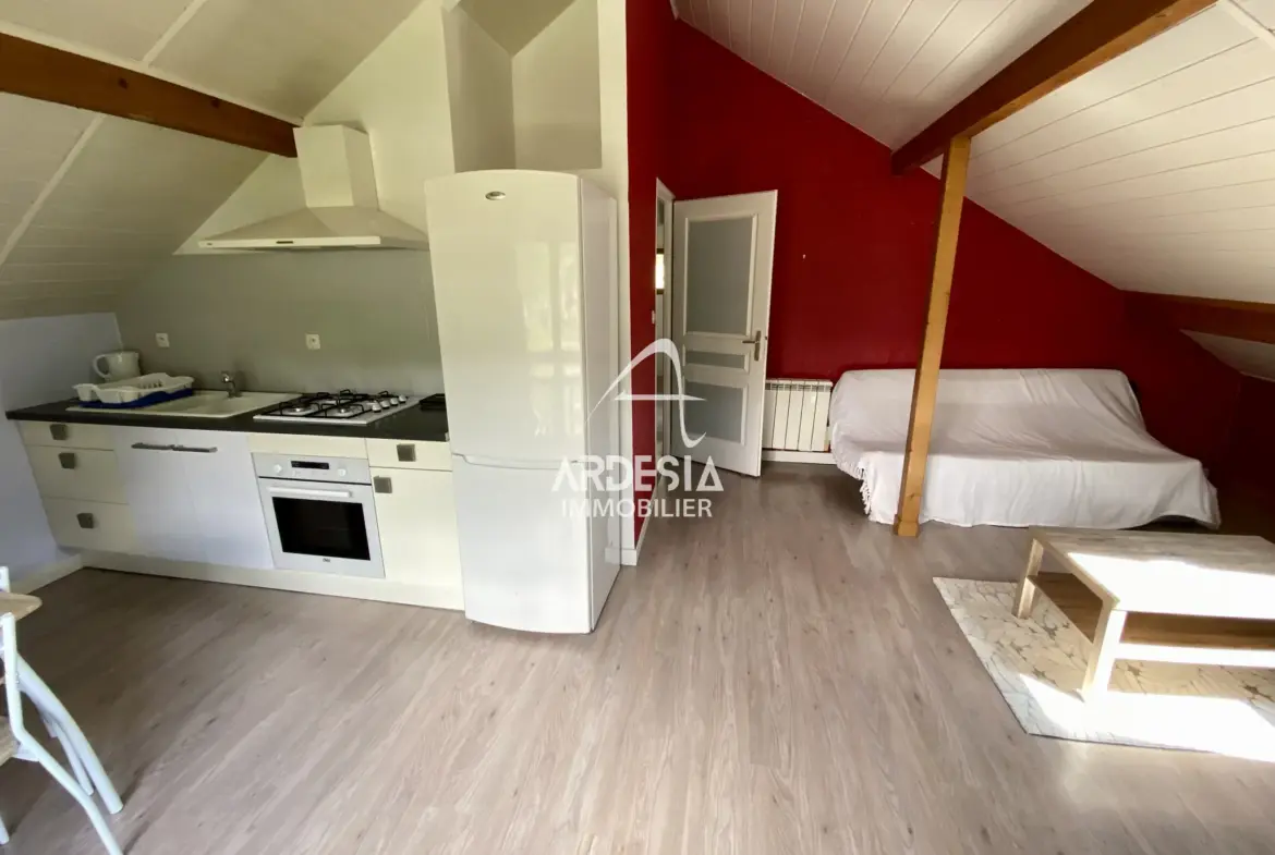 Vente : Appartement T2 avec Jardin à Saint-Julien-Mont-Denis 