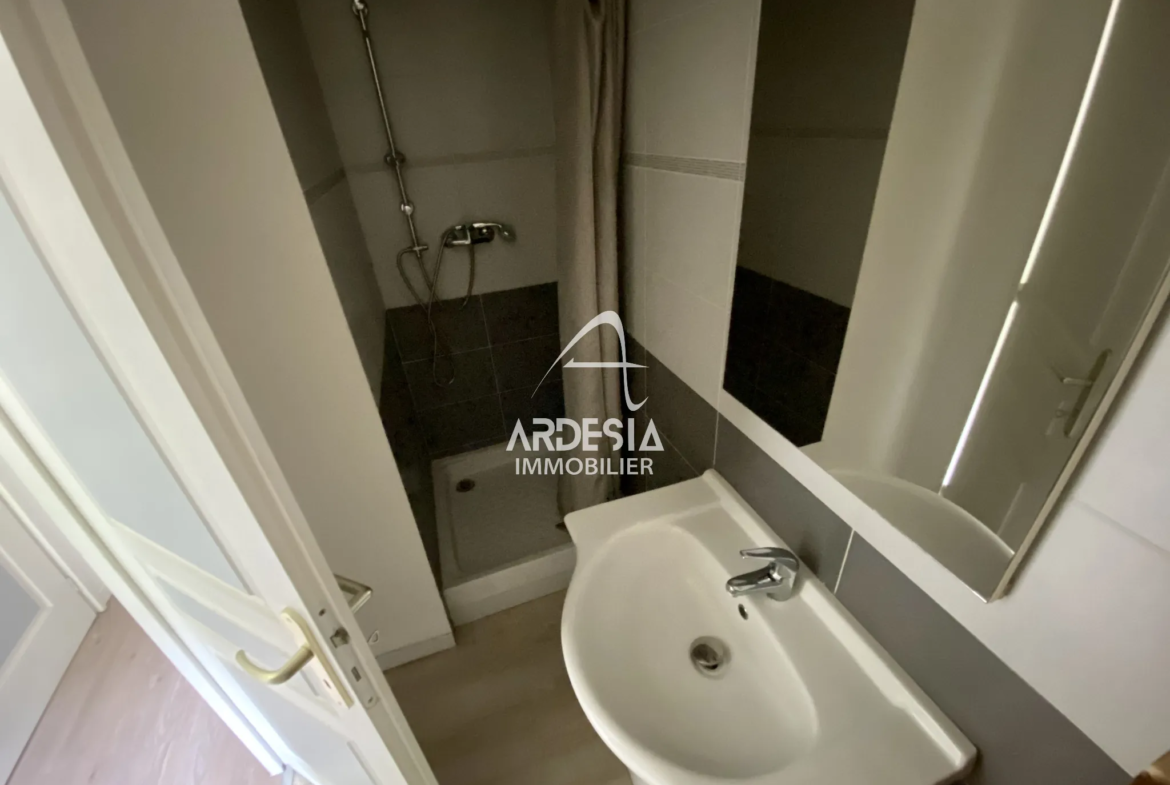 Vente : Appartement T2 avec Jardin à Saint-Julien-Mont-Denis 
