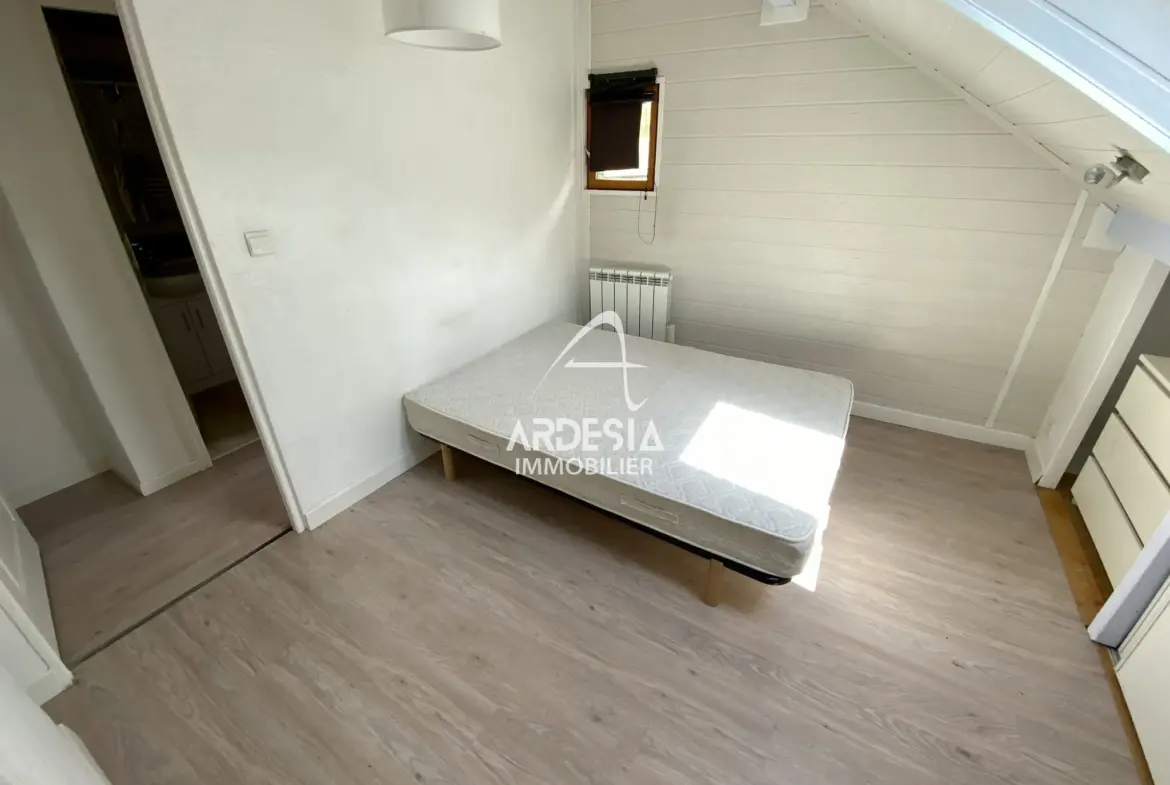Vente : Appartement T2 avec Jardin à Saint-Julien-Mont-Denis 