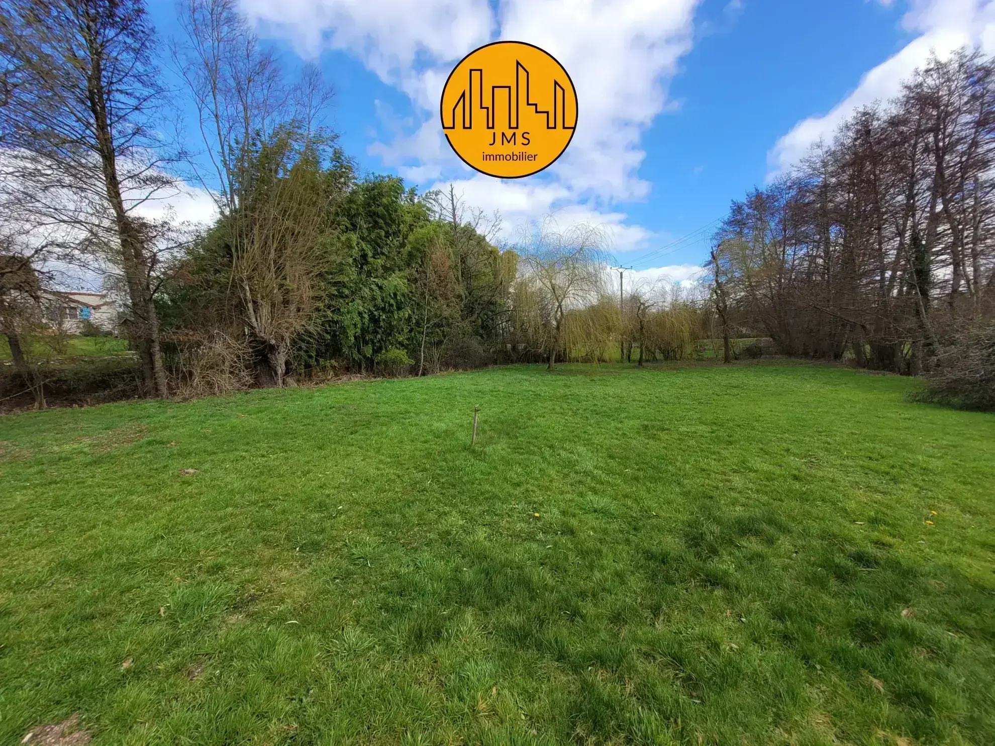 Maison de 220 m² à Lurcy-Lévis - 299000 € 