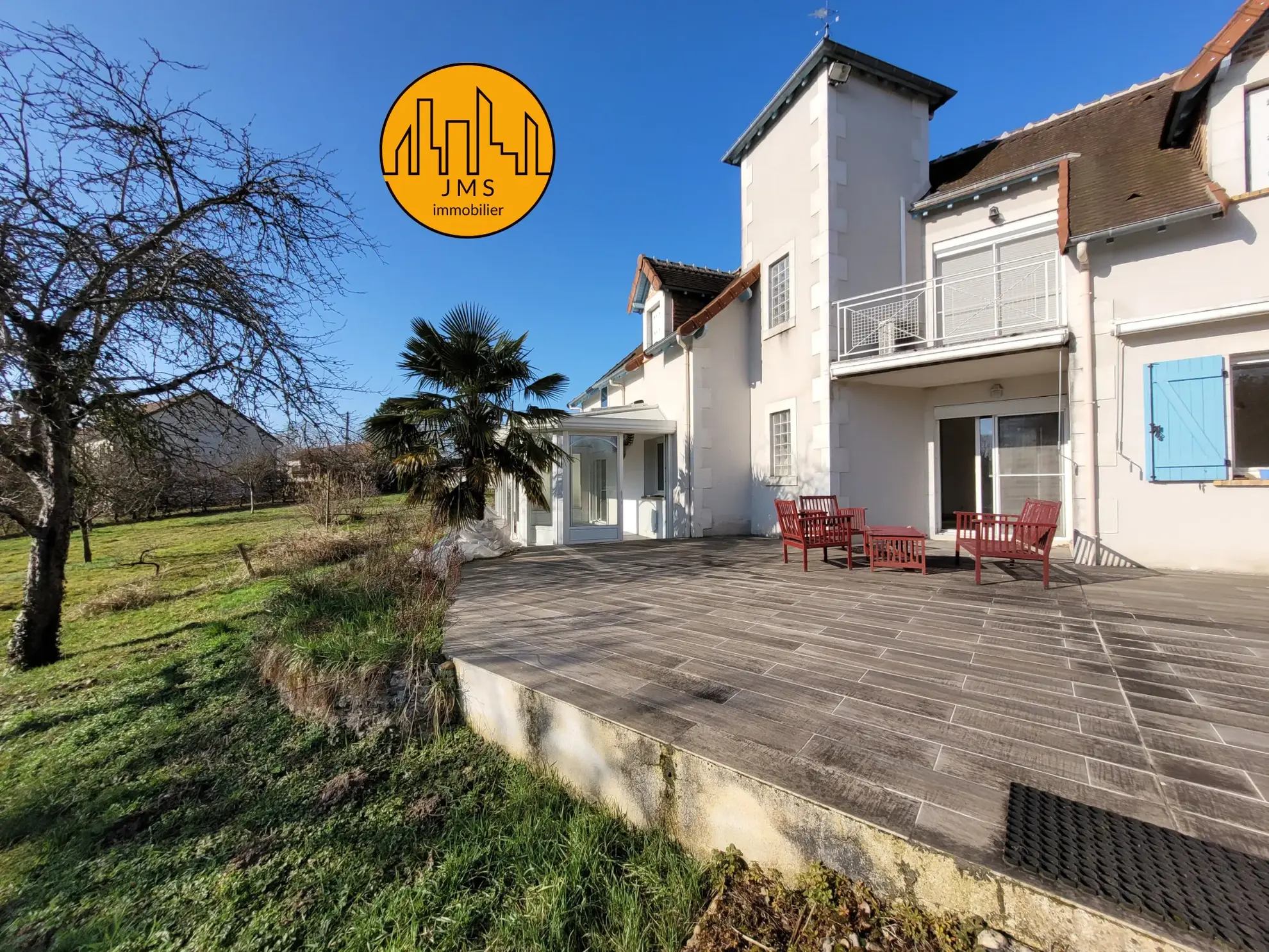 Maison de 220 m² à Lurcy-Lévis - 299000 € 