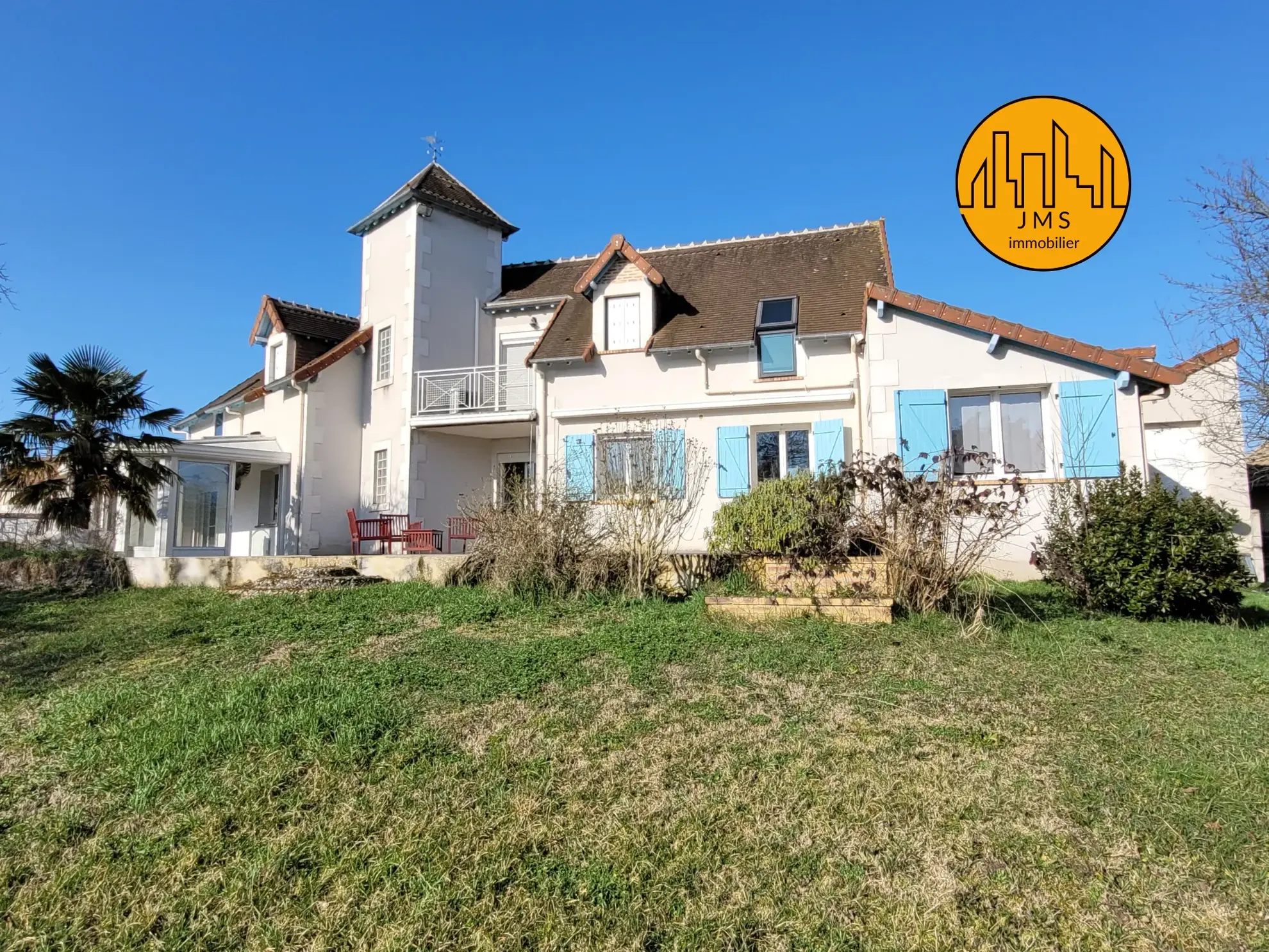 Maison de 220 m² à Lurcy-Lévis - 299000 € 