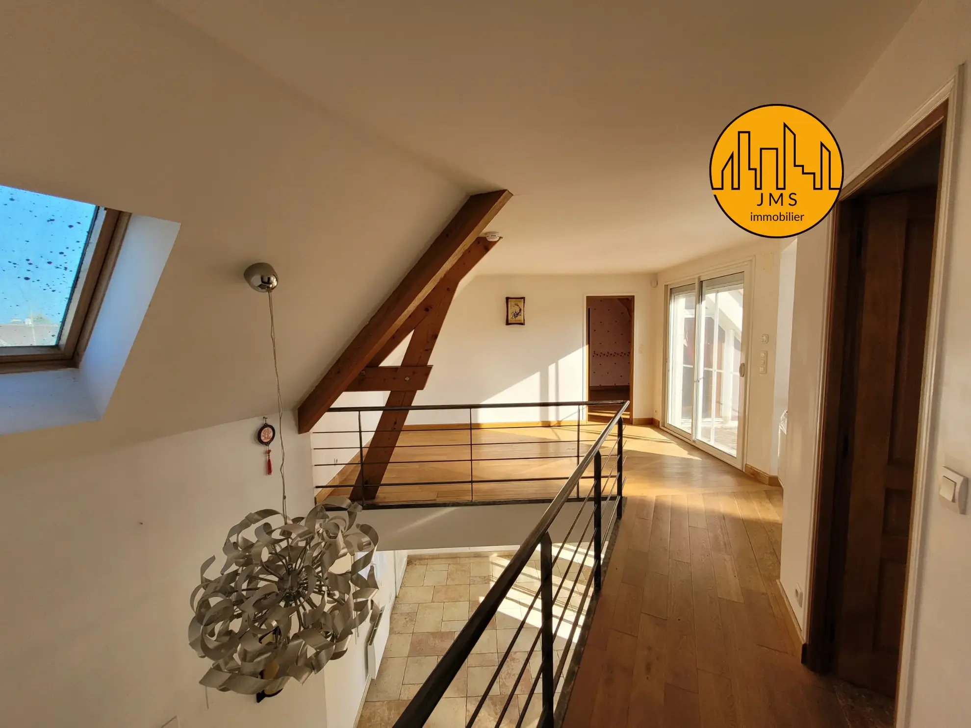 Maison de 220 m² à Lurcy-Lévis - 299000 € 